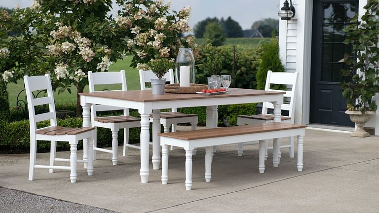 best outdoor dining table